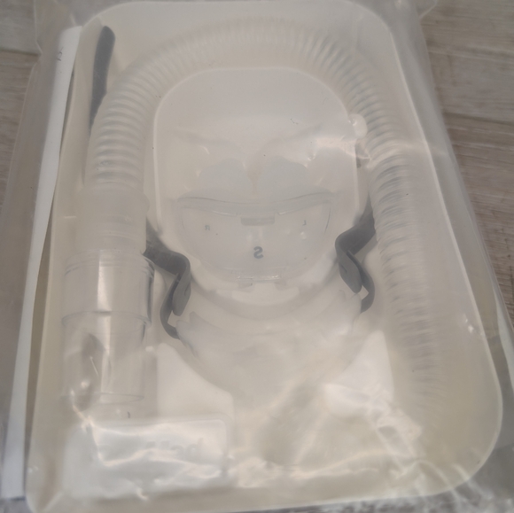 ResMed Airfit P10 Frame System Small 62921 - Picture 4 of 4